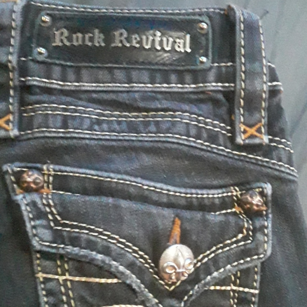 ROCK REVIVAL JEANS SIZE 25